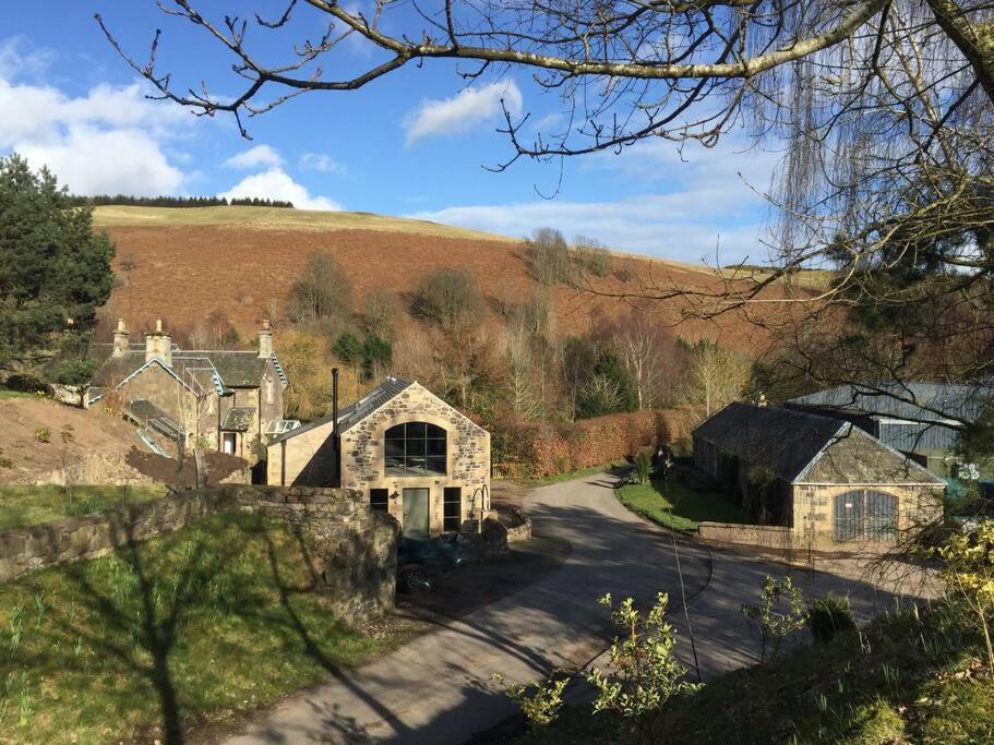 Woodmill Arches - Designer Barn Conversion For Two Apartment Lindores Bagian luar foto